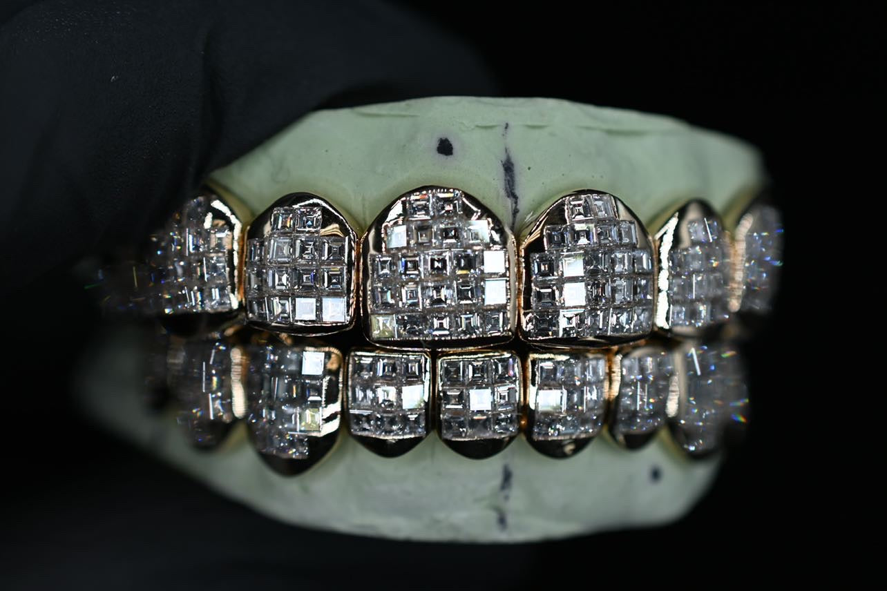 Carre cut Grillz